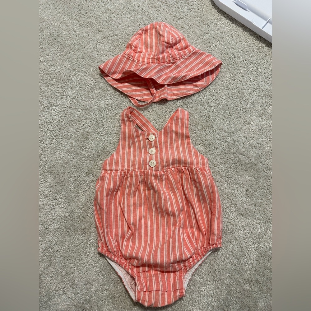 Baby Gap romper and hat